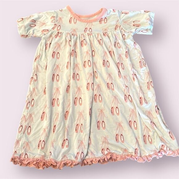 KICKEE PANTS Bamboo Classic Short Sleeve Swing Dress- Fresh Air Ballet - Picture 1 of 8